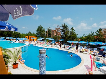 Hotel Golden Beach 2